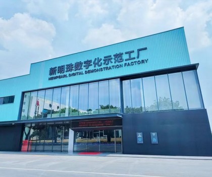 挺起中國制造脊梁！新明珠董事長葉德林入圍“十大功勛企業家”榜單